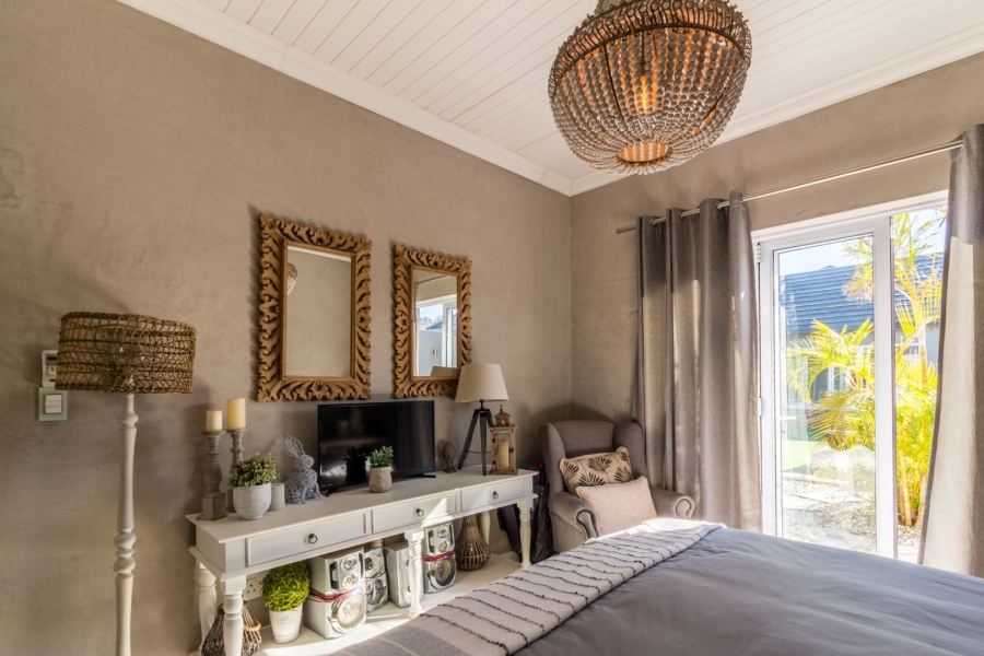 5 Bedroom Property for Sale in Num Num Cape Estate Western Cape